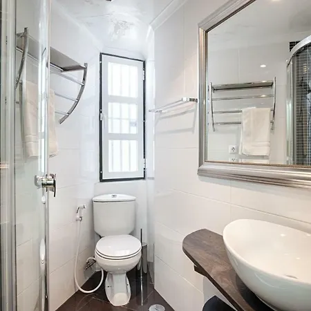 Bmyguest - Principe Real Galeria リスボン